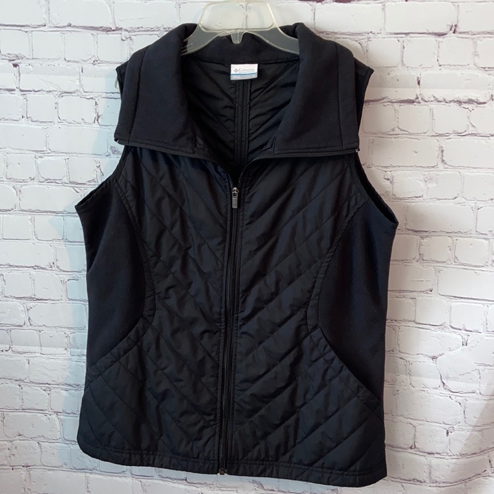 🍁 Columbia Black Vest Size L